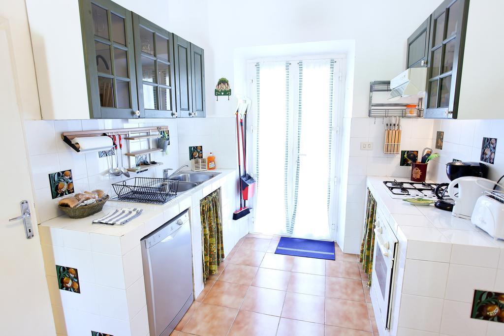 Vigna Licia Apartment โปเมเซีย ภายนอก รูปภาพ